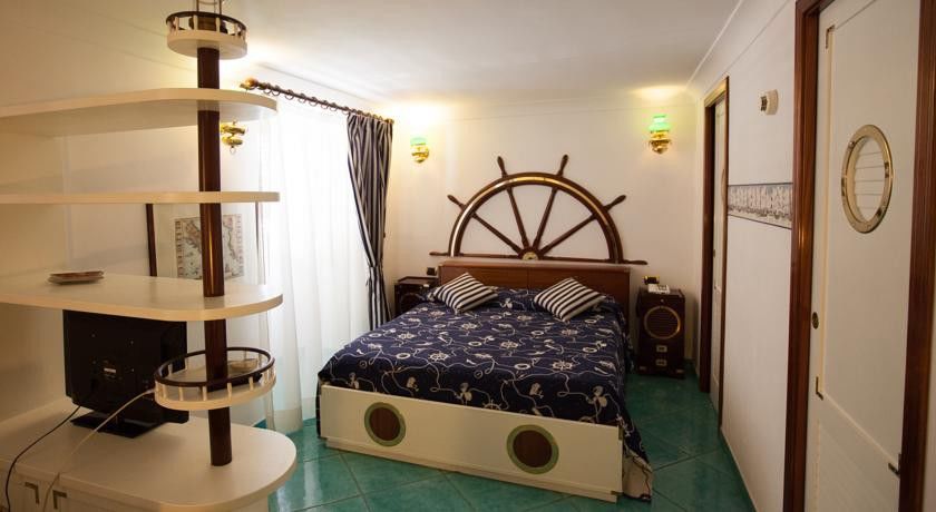 Ausonia 2* Naples