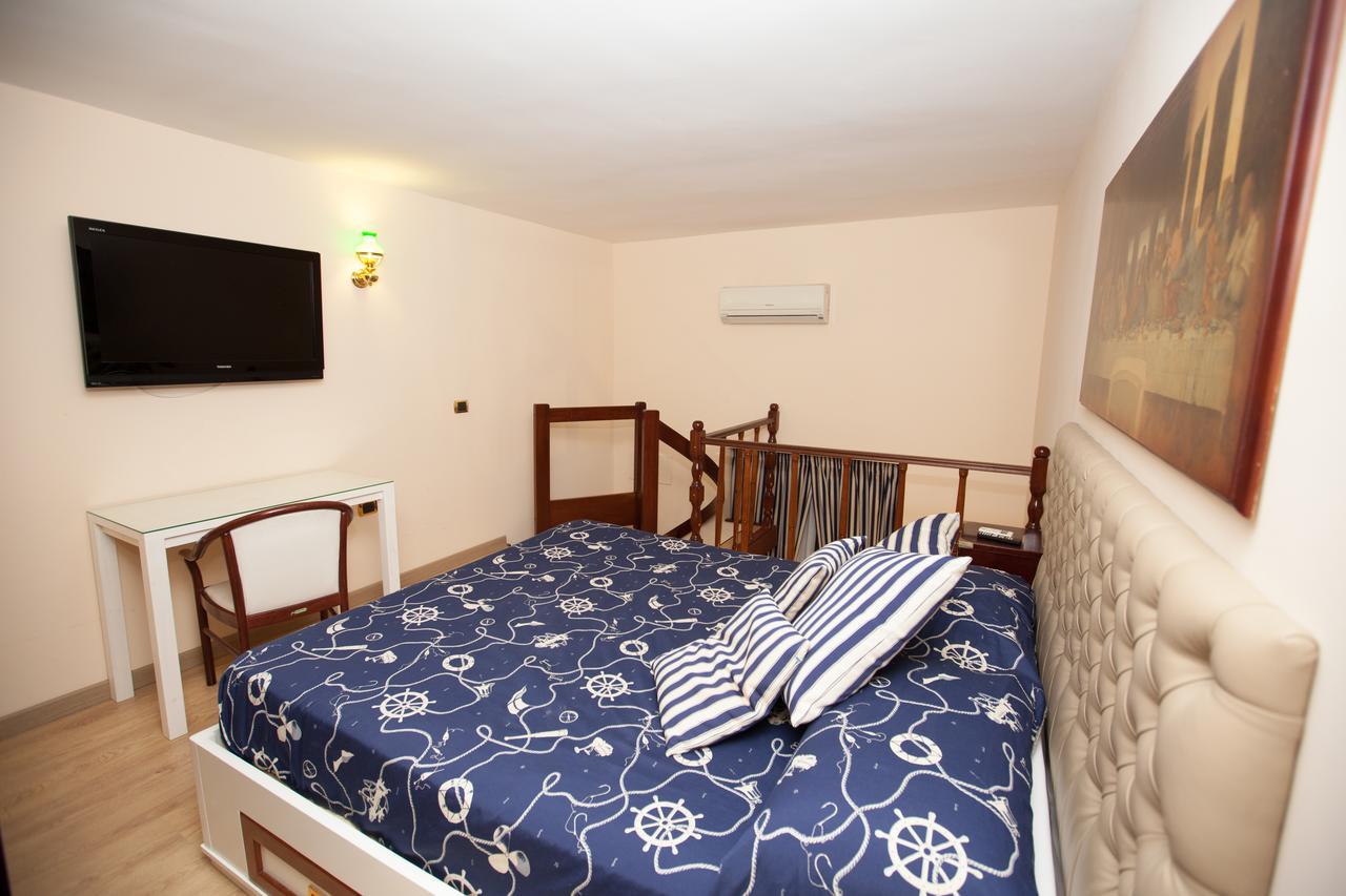 Hotel Ausonia 2*